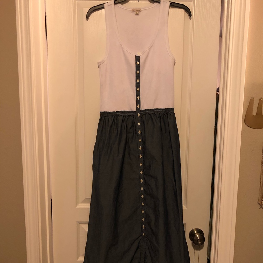 GAP button down white tank/chambray skirt dress